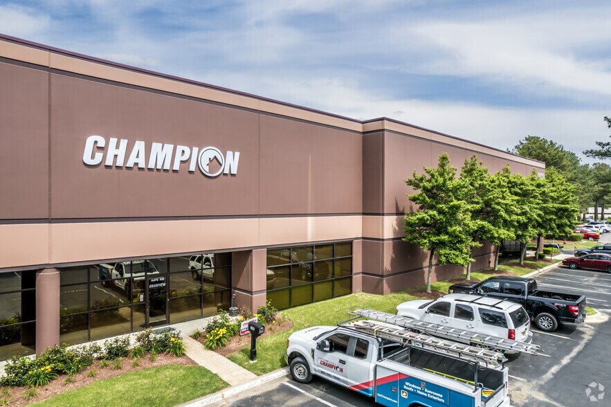 More Photos Of 1600 Century Center Pky, Memphis Warehouse For Lease