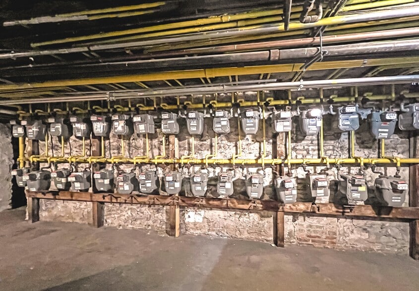 More Photos Of 1463 E 3rd St, Brooklyn Apartments For Sale