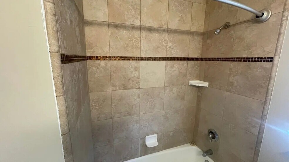 More Photos Of 1149 E 1st St, Long Beach Apartments For Sale