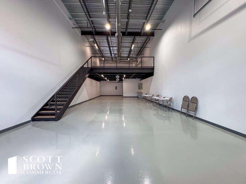 More Photos Of 2601 TX-121, Lewisville Showroom For Sale