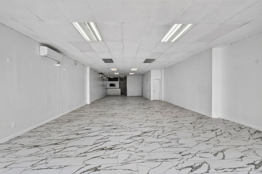 More Photos Of 2426-2428 Grand Ave, Baldwin Storefront Retail Residential For Lease