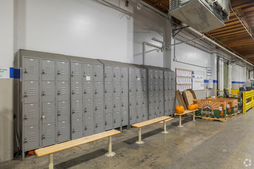 More Photos Of 33400 Dowe Ave, Union City Refrigeration Cold Storage For Lease