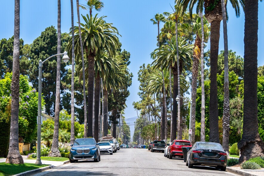 More Photos Of 1620 California Ave, Santa Monica Apartments For Sale