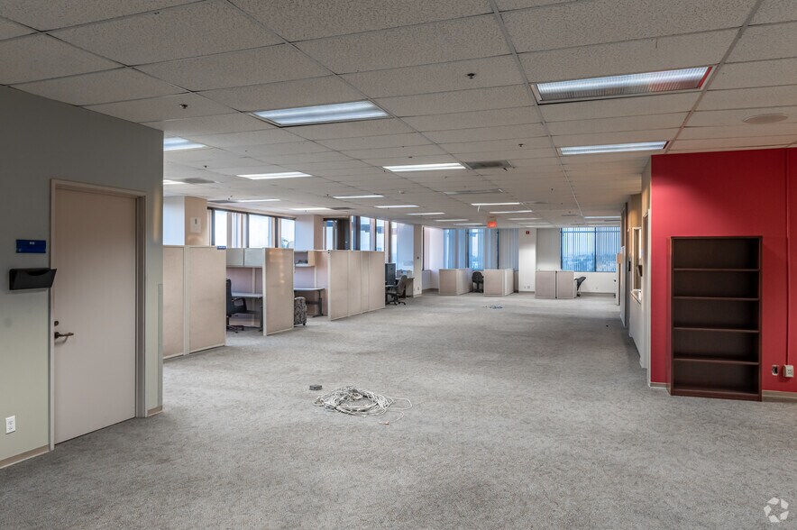 More Photos Of 625 N Grand Ave, Santa Ana Office For Sale