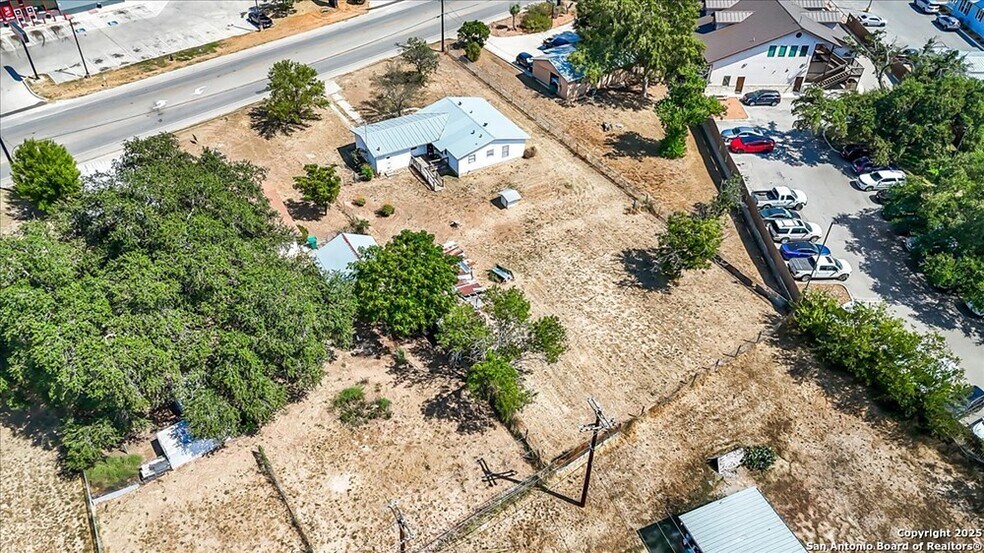 More Photos Of 19239 McDonald St, Lytle Land For Sale