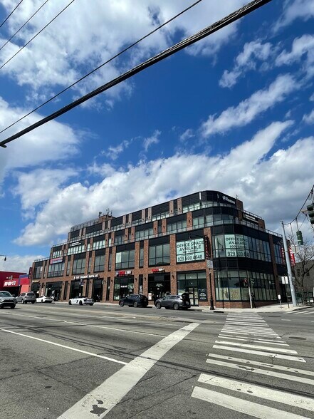 More Photos Of 251-73 Jericho Tpke, Bellerose Office For Sale