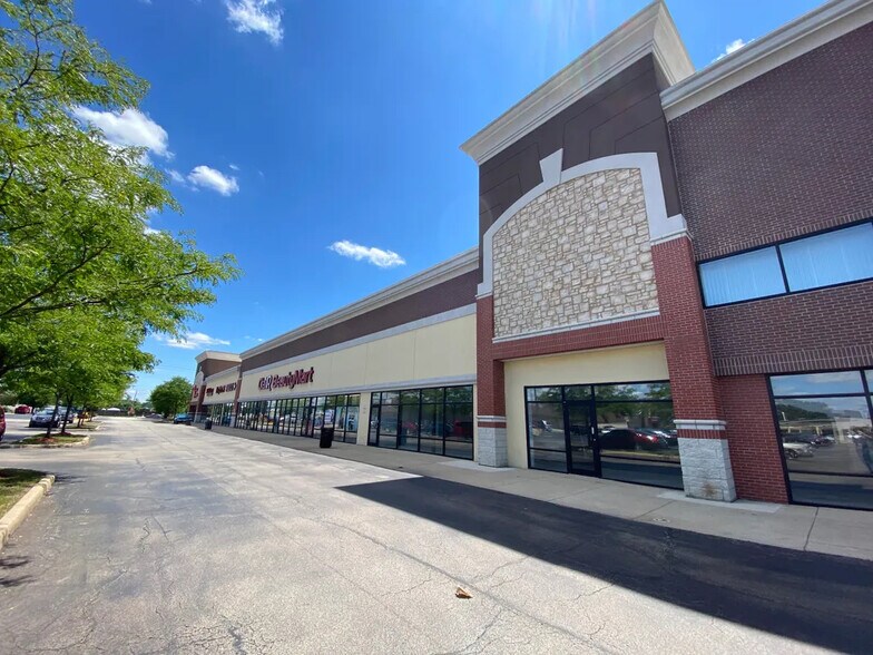 More Photos Of 2112 W Jefferson St, Joliet Unknown For Lease