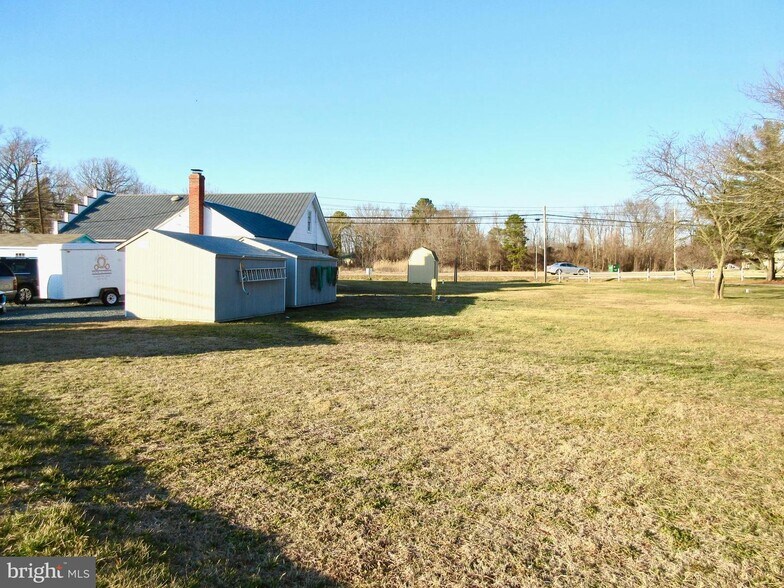 More Photos Of 29535 Dover Rd, Easton Freestanding For Sale