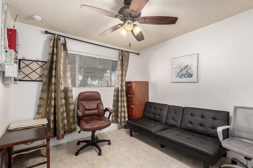 More Photos Of 10227 N 56th Dr, Glendale Assisted Living For Sale