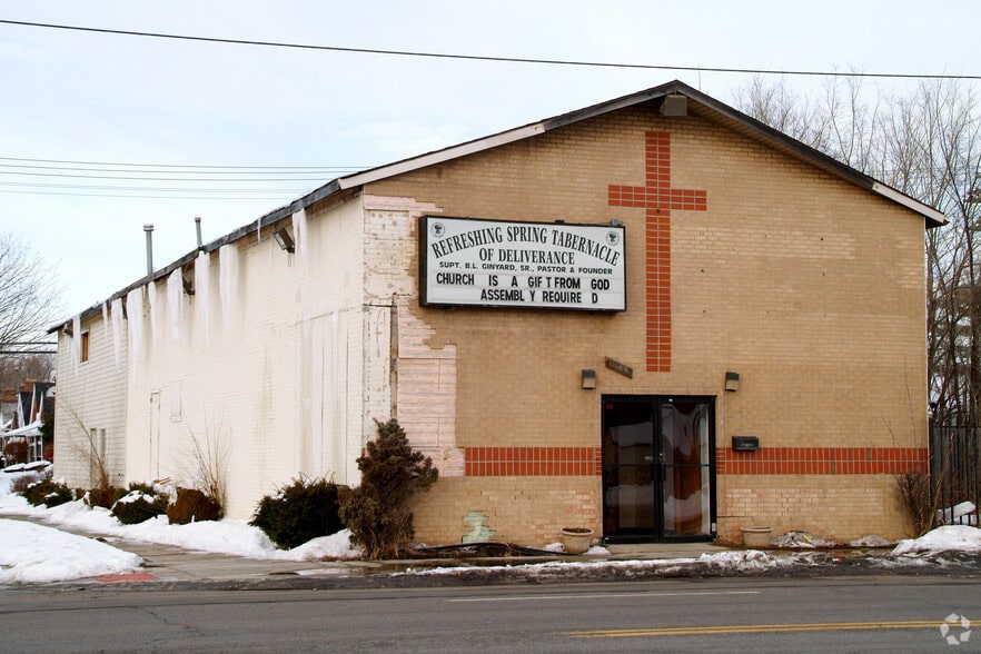 Primary Photo Of 15144 Plymouth Rd, Detroit Religious Facility For Sale