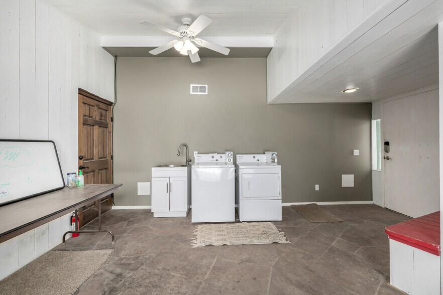 More Photos Of 8537 S Doubleheader Ranch Rd, Morrison Specialty For Sale