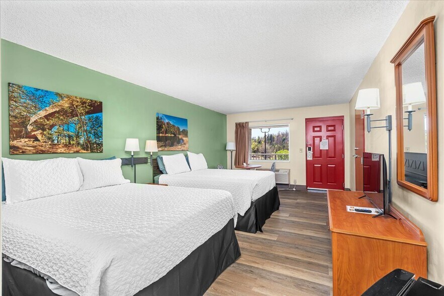 More Photos Of 182 Quillens Chapel Rd, Campton Hotel For Sale