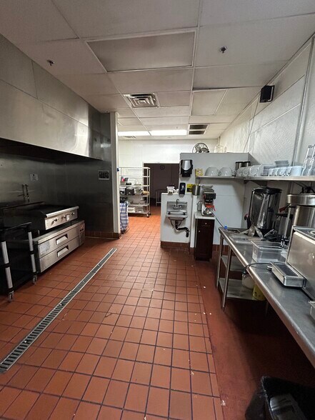 More Photos Of 2570 E Tropicana Ave, Las Vegas Unknown For Lease