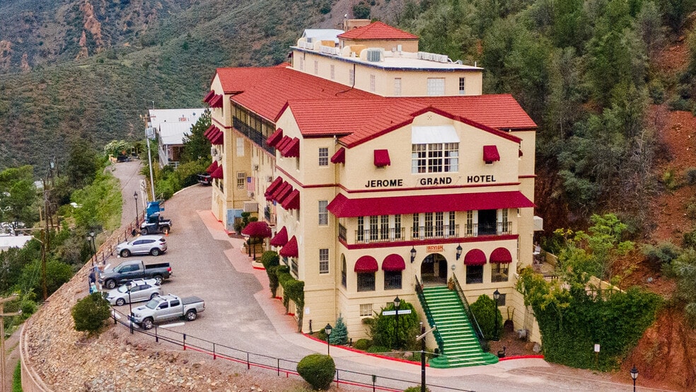 More Photos Of 200 Hill St, Jerome Hotel For Lease