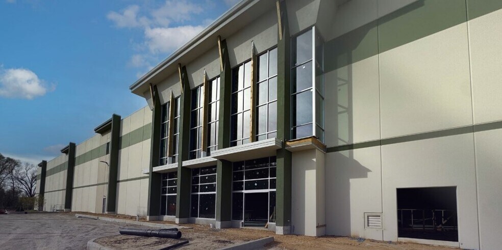 Primary Photo Of 219 Wyckoff Mills Rd, East Windsor Warehouse For Lease