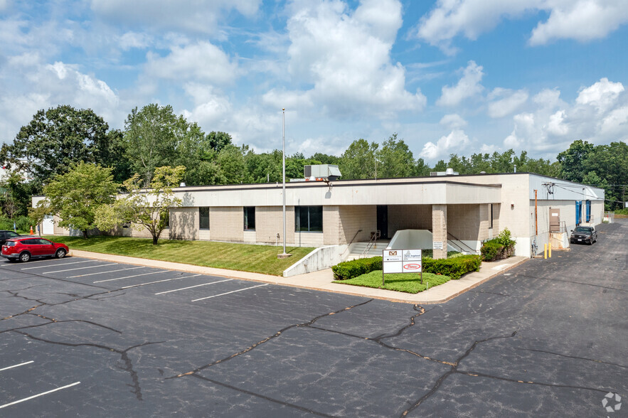 Primary Photo Of 676 George Washington Hwy, Lincoln Manufacturing For Lease