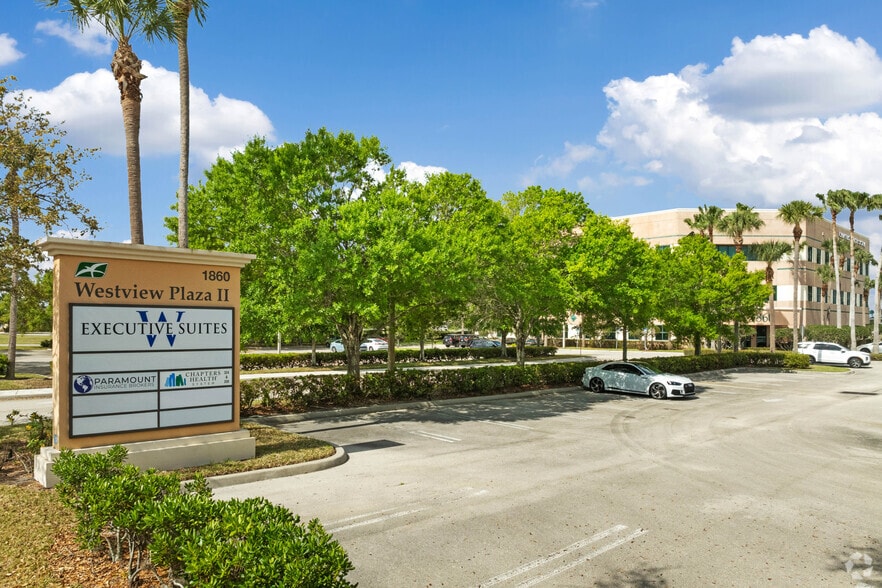 More Photos Of 1860 SW Fountainview Blvd, Port Saint Lucie Office For Lease