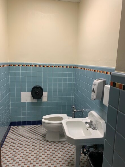 More Photos Of 615 Ethel Ave, Green Bay Schools For Sale