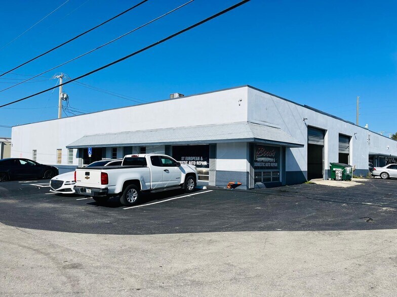 Primary Photo Of 810 NW 1st Ave, Boca Raton Warehouse For Lease