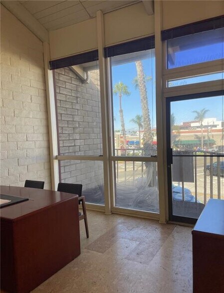 More Photos Of 310 Vista Del Mar, Redondo Beach Loft Creative Space For Lease