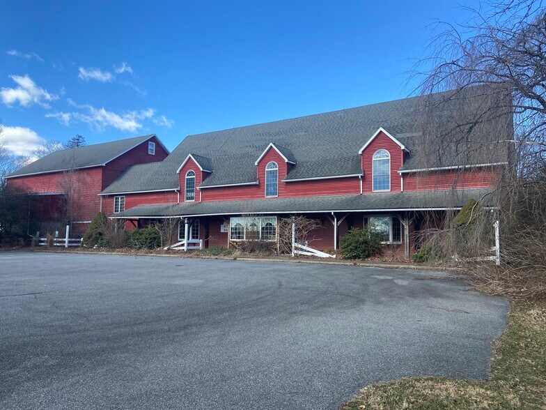 Primary Photo Of 4186 Easton Ave, Bethlehem Freestanding For Sale