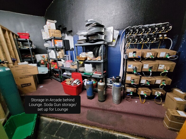 More Photos Of 615 E 3rd St, Kimball Restaurant For Sale