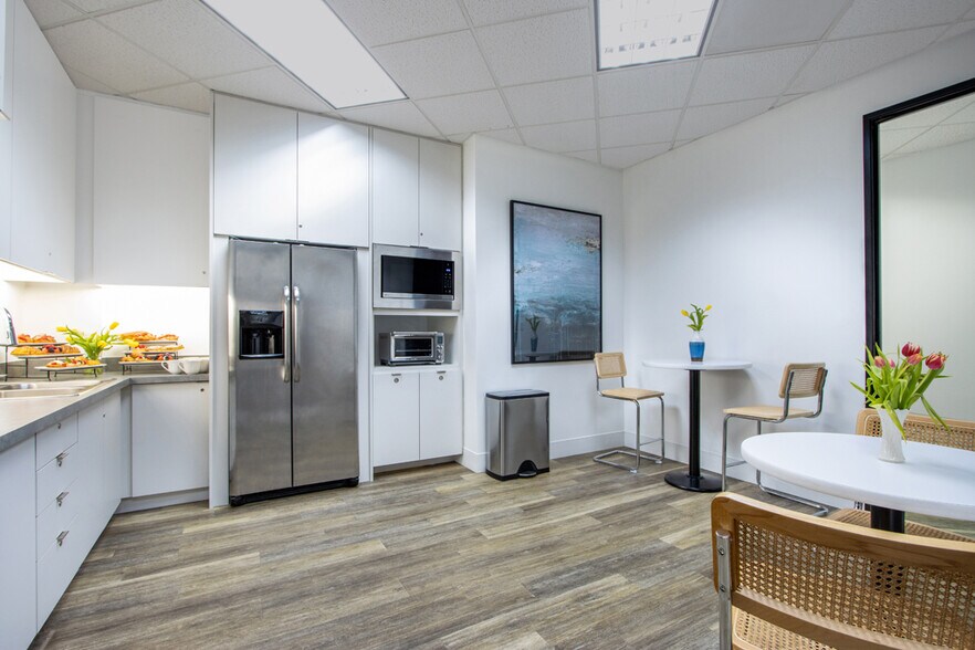 More Photos Of 4000 Barranca Pky, Irvine Coworking Space
