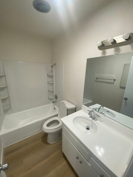 More Photos Of 3617 W 60th, Los Angeles Apartments For Sale