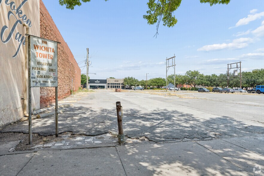 More Photos Of 800 Indiana Ave, Wichita Falls Unknown For Sale