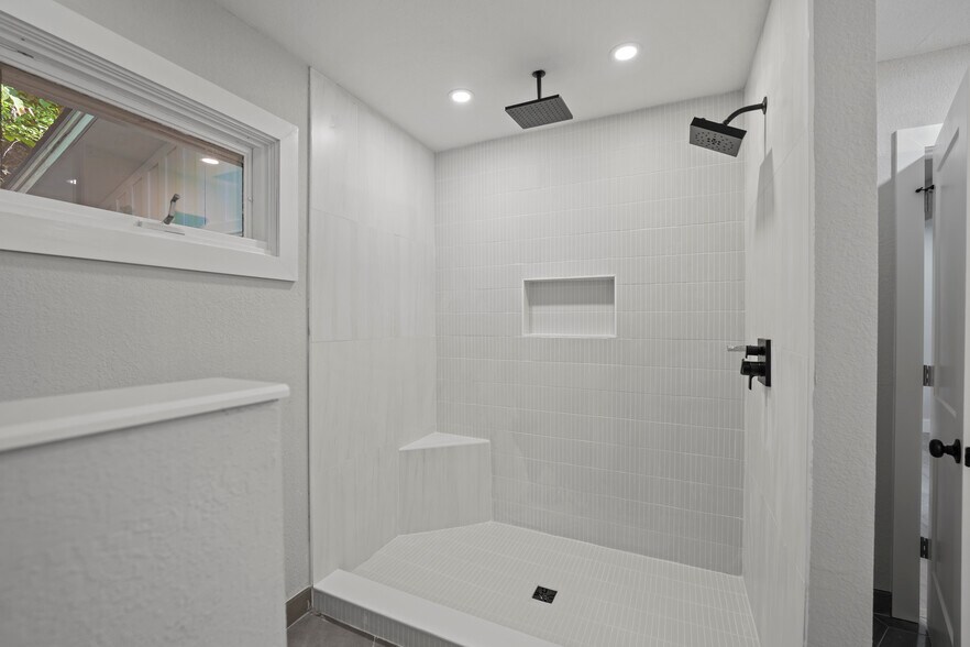 More Photos Of 6020 Weems Rd, Knoxville Specialty For Sale