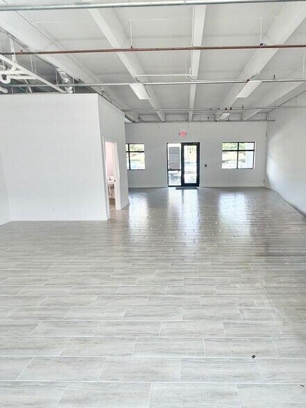 More Photos Of 9100 Belvedere Rd, Royal Palm Beach Loft Creative Space For Sale