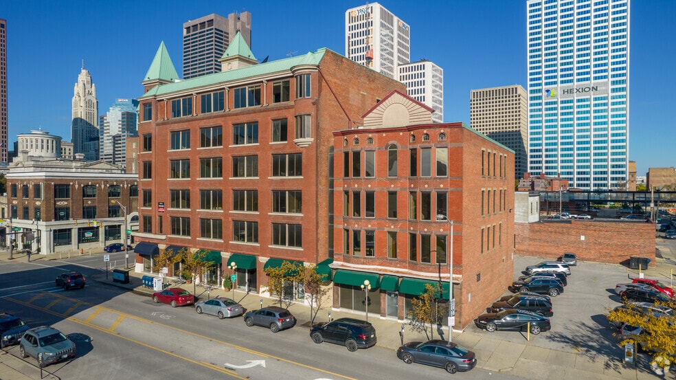 More Photos Of 172-176 E State St, Columbus Office For Lease