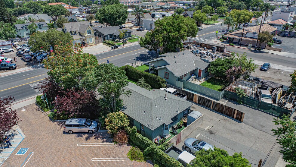 More Photos Of 624 W Chapman Ave, Orange Medical For Sale
