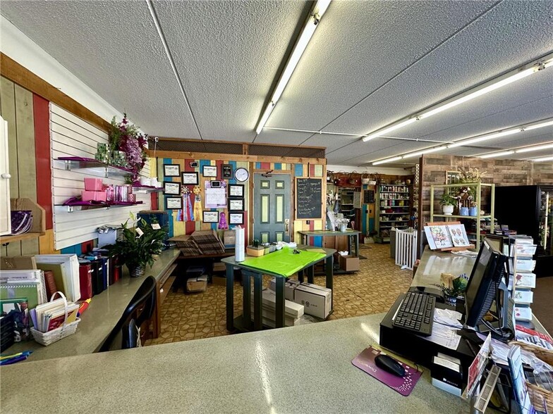 More Photos Of 605 1st St, Princeton Storefront For Sale