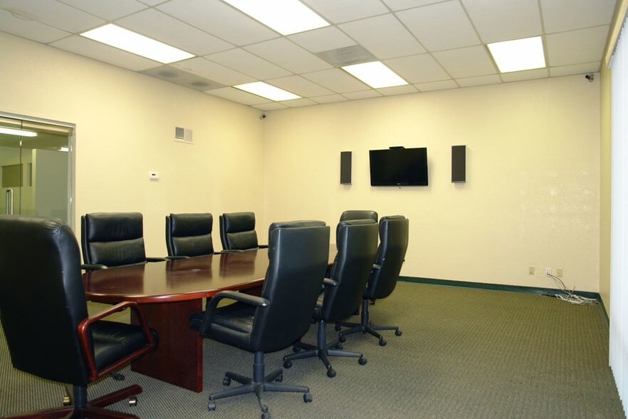 More Photos Of 2170 Oakland Rd, San Jose Light Manufacturing For Lease