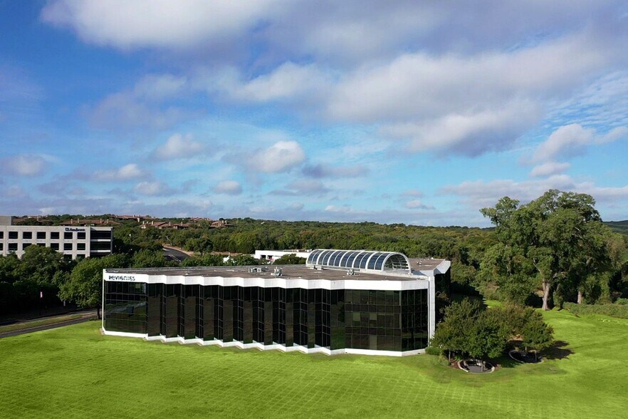 More Photos Of 5000 Plaza On The Lake Dr, Austin Office For Lease