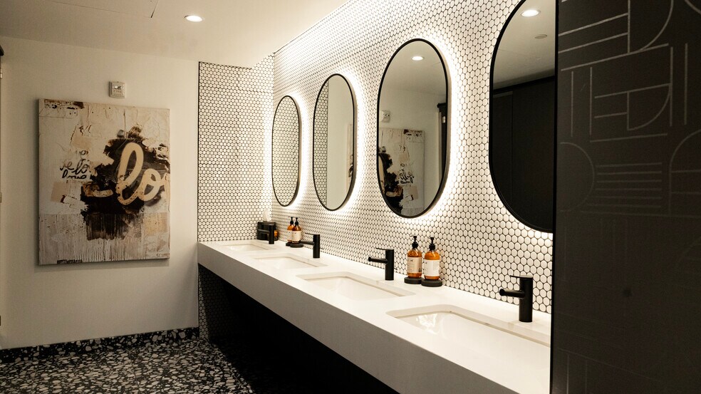 More Photos Of 1763 Columbia Rd NW, Washington Coworking Space