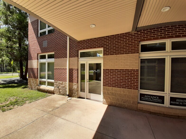 More Photos Of 1709 Legion Rd, Chapel Hill Coworking Space