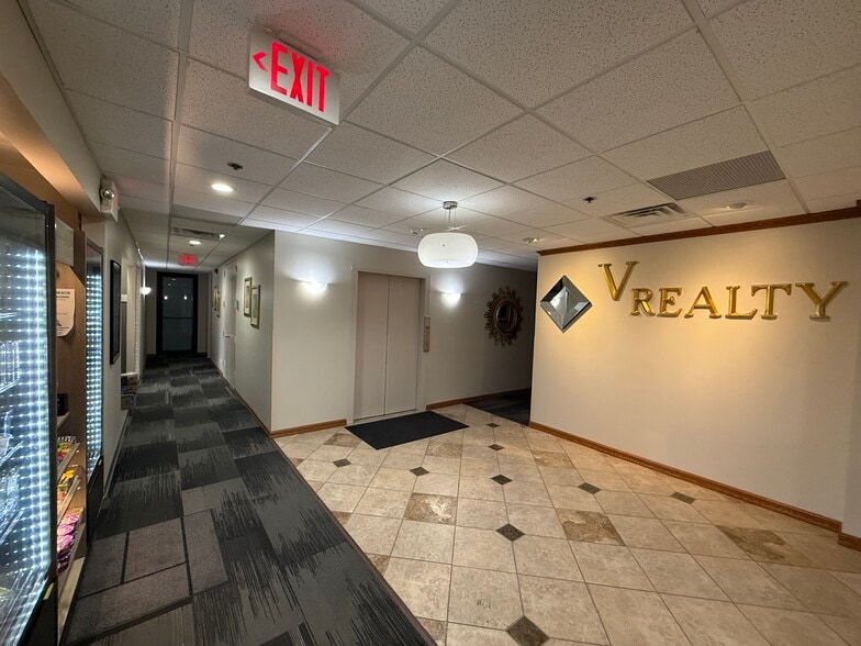More Photos Of 420 Columbus Ave, Valhalla Office For Lease