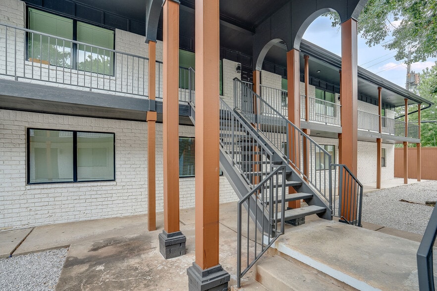 More Photos Of 1150 S Quaker Ave, Tulsa Apartments For Sale
