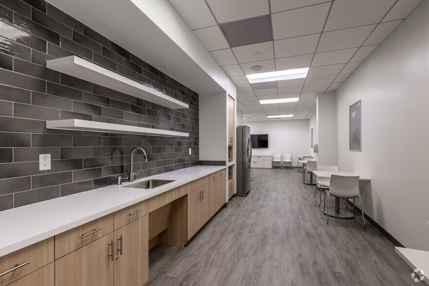 More Photos Of 5340 Legacy Dr, Plano Unknown For Lease