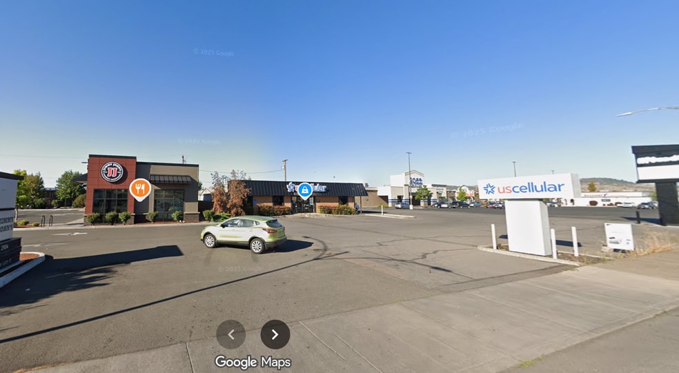 More Photos Of 2972 S 6th St, Klamath Falls Bank For Lease