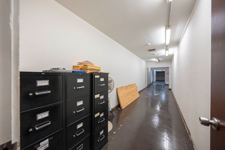 More Photos Of 9200 Lower Azusa Rd, Rosemead Warehouse For Sale