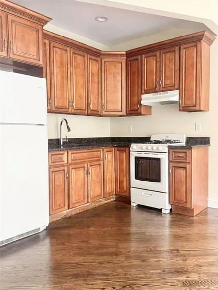 More Photos Of 97 Victory Blvd, Staten Island Apartments For Sale