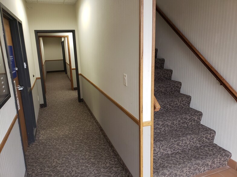 More Photos Of 629 S Minnesota Ave, Sioux Falls Office For Sale