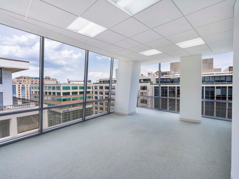 More Photos Of 1152 15th St NW, Washington Office For Lease