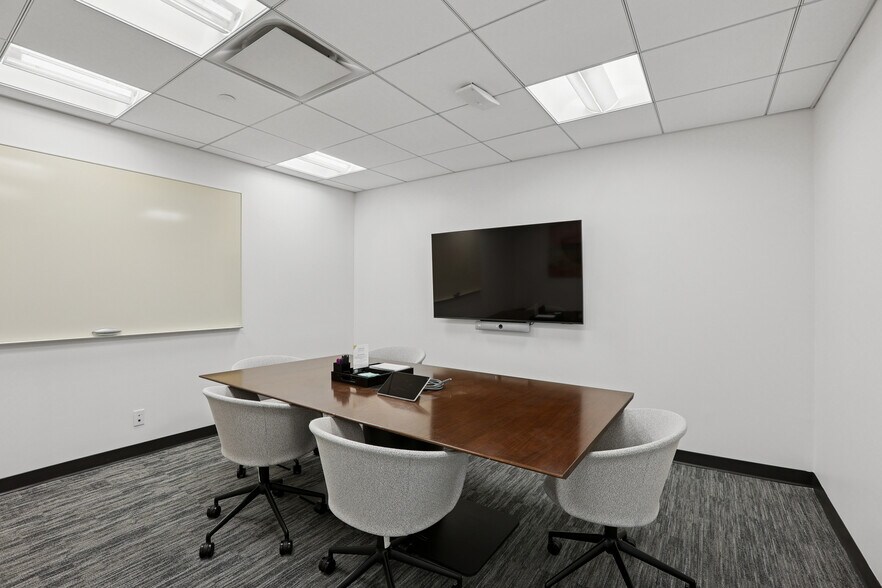 More Photos Of 5 Columbus Cir, New York Coworking Space