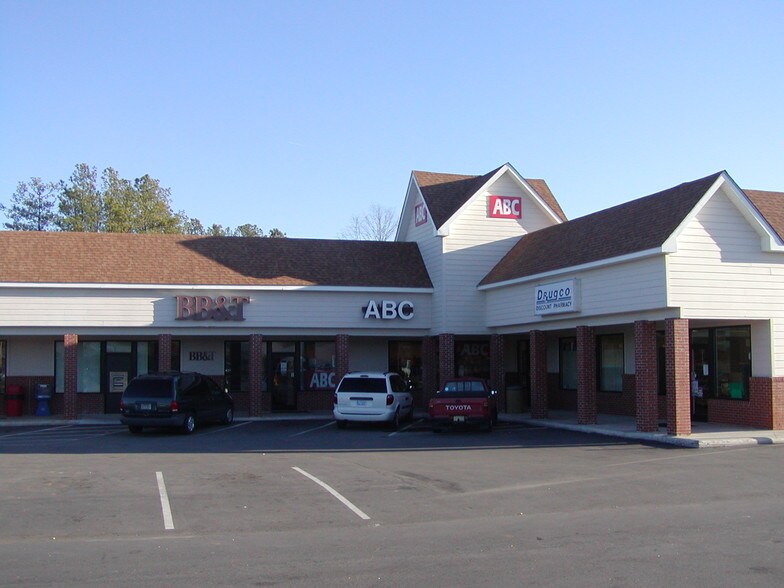 More Photos Of 2455-2467 Eaton Ferry Rd, Littleton Storefront For Lease