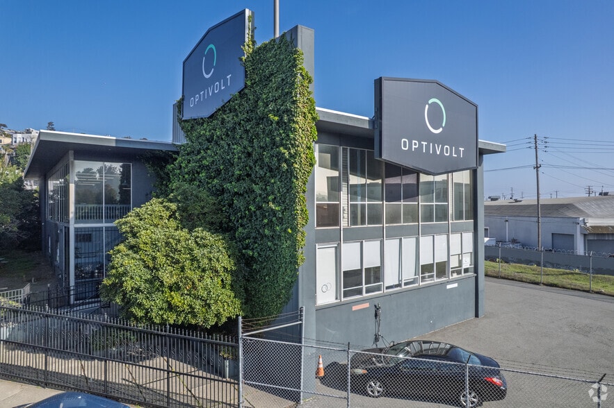 Primary Photo Of 1501 Vermont St, San Francisco Showroom For Lease