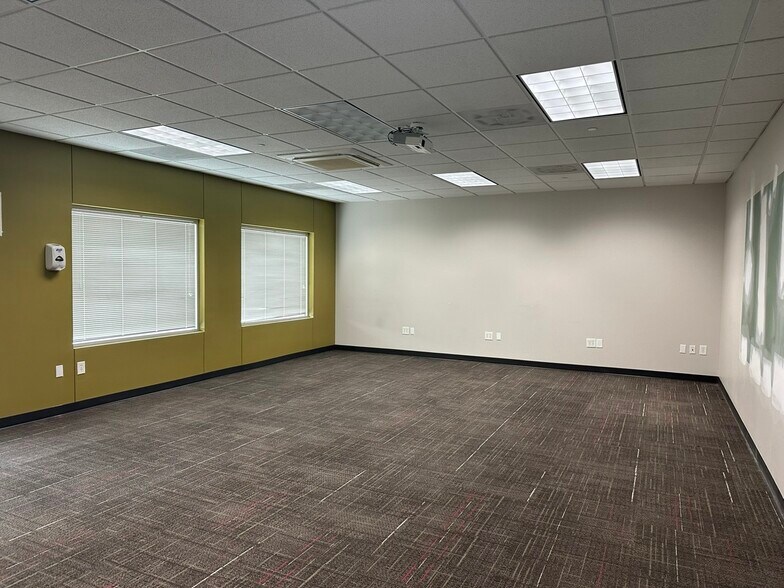 More Photos Of 1330 Augusta West Pky, Augusta Office For Lease